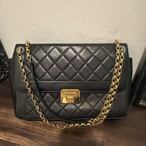 CHANEL Single Flap jumbo Shoulder Bag Black Leather